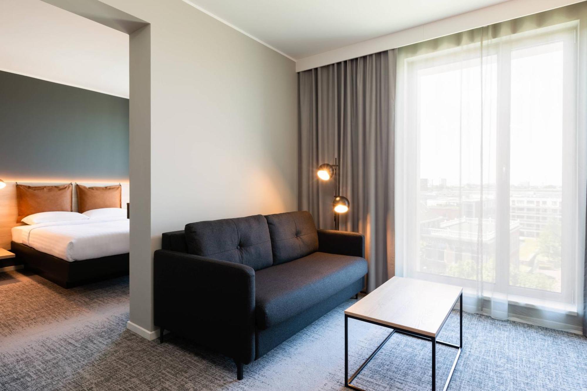 Moxy Hotel 3*
